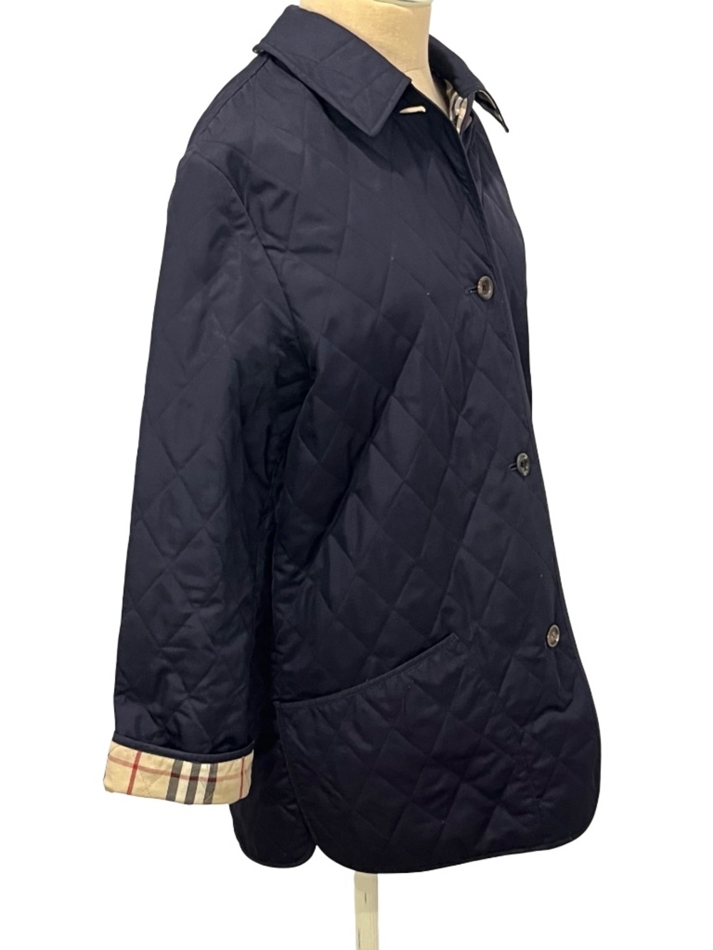 Burberry London Navy Diamond Quilt Jacket with Nova Check Plaid Lining MEDIUM